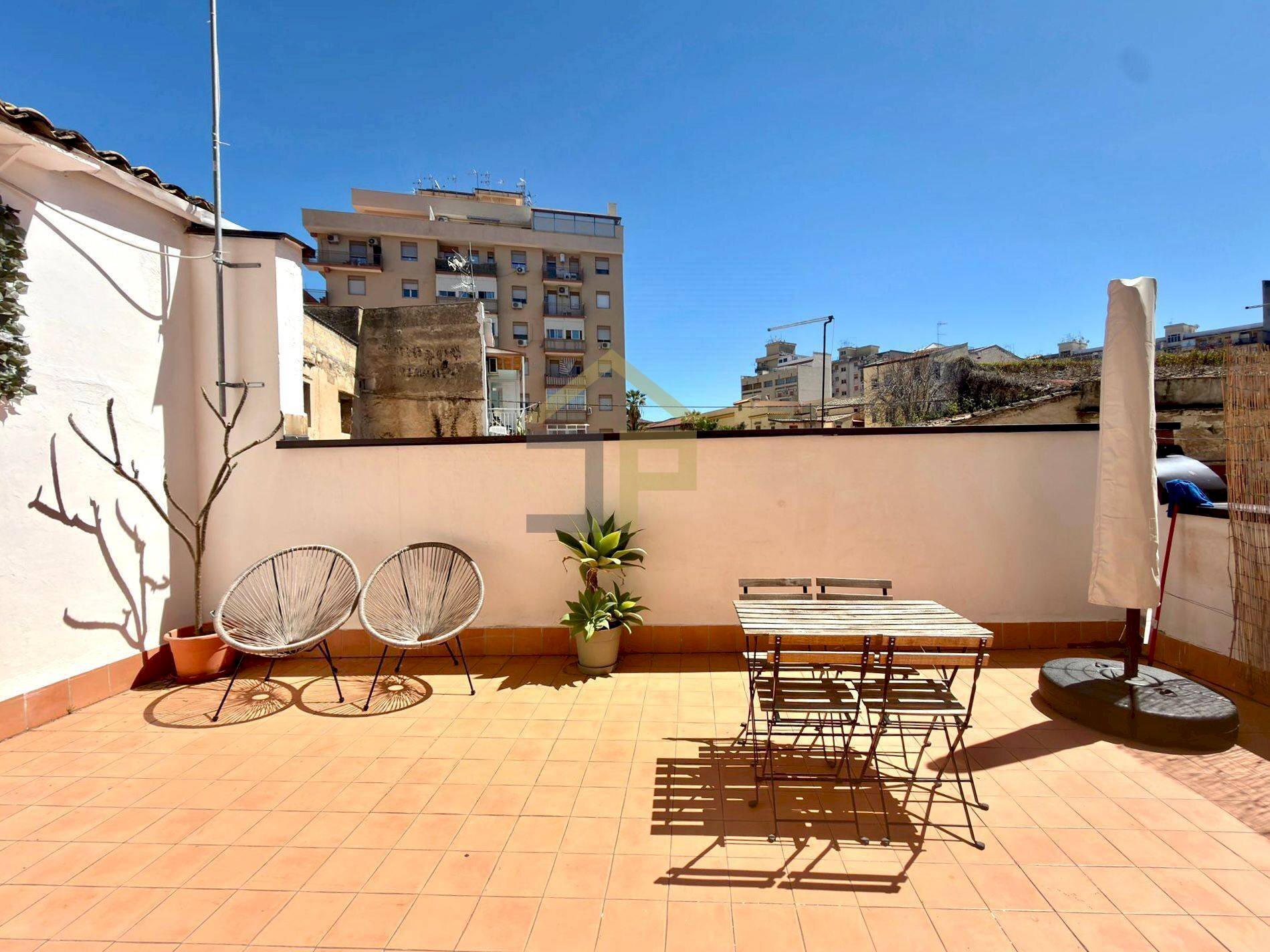 Foto 1 - Trilocale Via Cappuccini
 
64, Palermo - foto 1