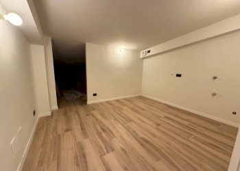 Stanza non arredata - Loft via Ugo Foscolo, 4, Torino (zona San Salvario) - foto 22