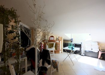 Foto 15 - Attività Commerciale Via Trincea delle Frasche
 
65, Fiumicino - foto 15