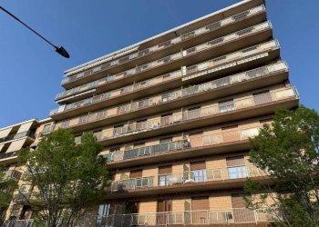 Facciata - Quadrilocale corso Vercelli, 231, Torino (zona Rebaudengo) - foto 1