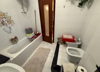 Bagno - Quadrilocale corso Vercelli, 231, Torino (zona Rebaudengo) - foto 23