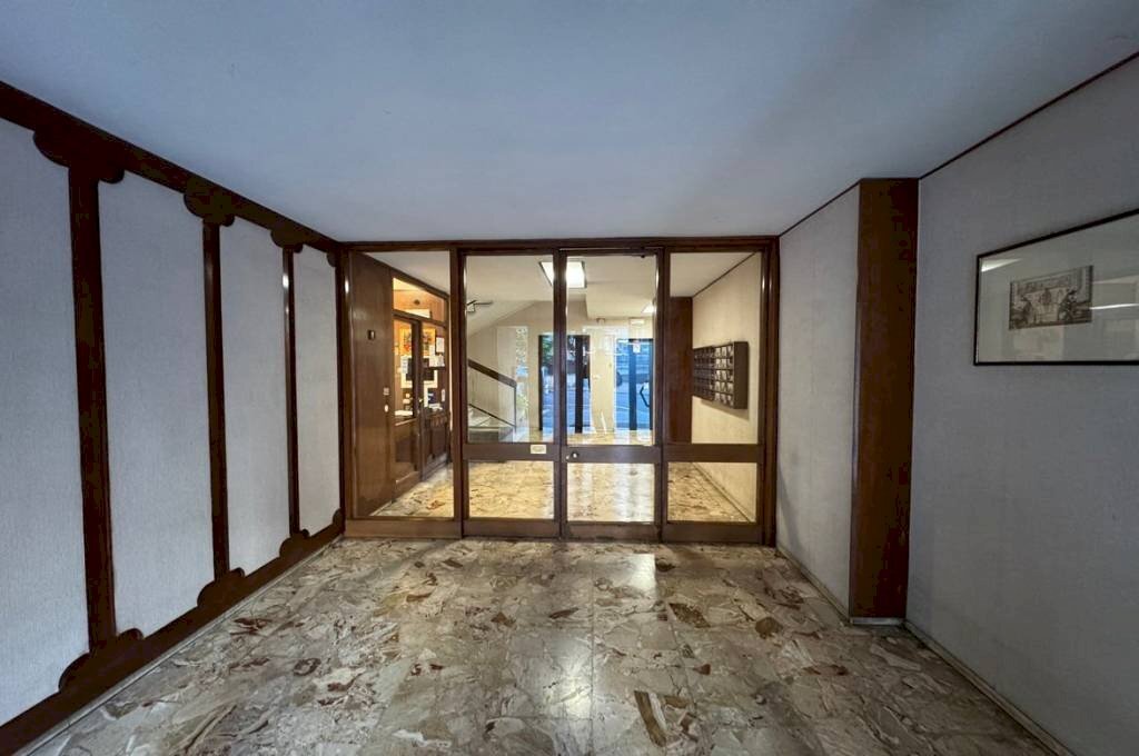 Interno palazzo - Trilocale via Pasquale Revoltella, Roma - foto 2