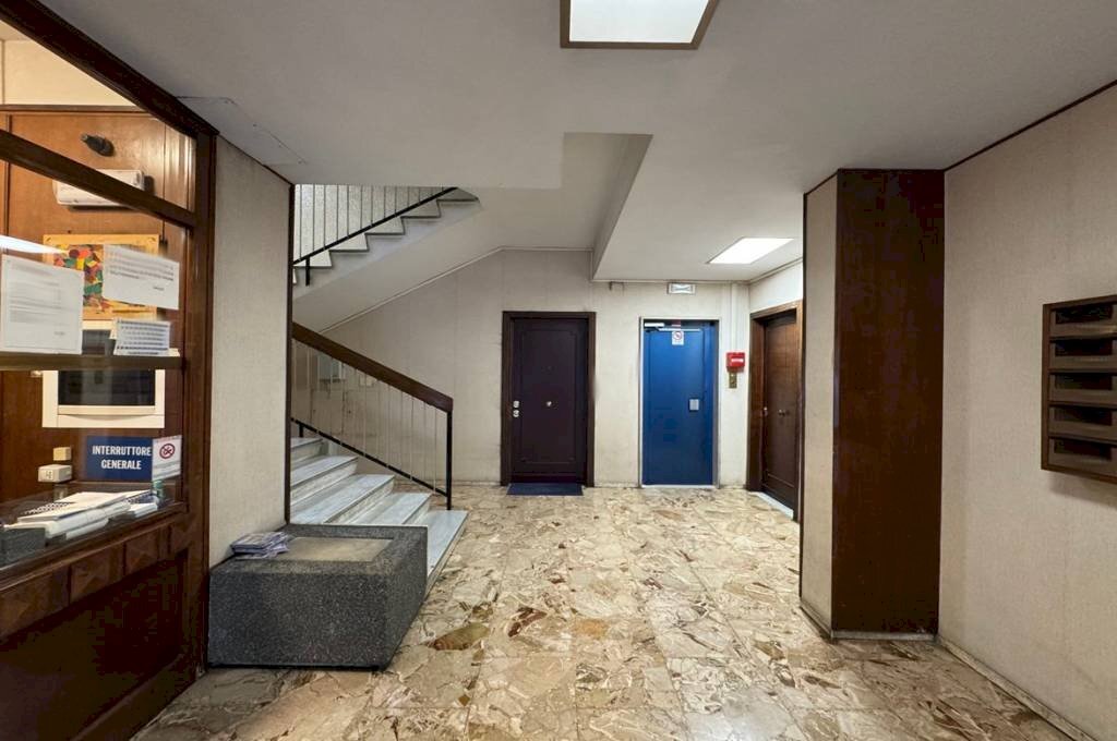 Interno palazzo - Trilocale via Pasquale Revoltella, Roma - foto 3