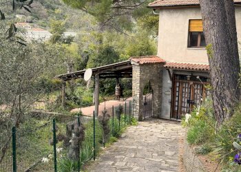 Foto 1 - Villa Via XX Settmbre, Diano San Pietro - foto 1