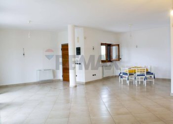 Sala da pranzo - Casa indipendente via termine
 
77, Pignataro Interamna - foto 1