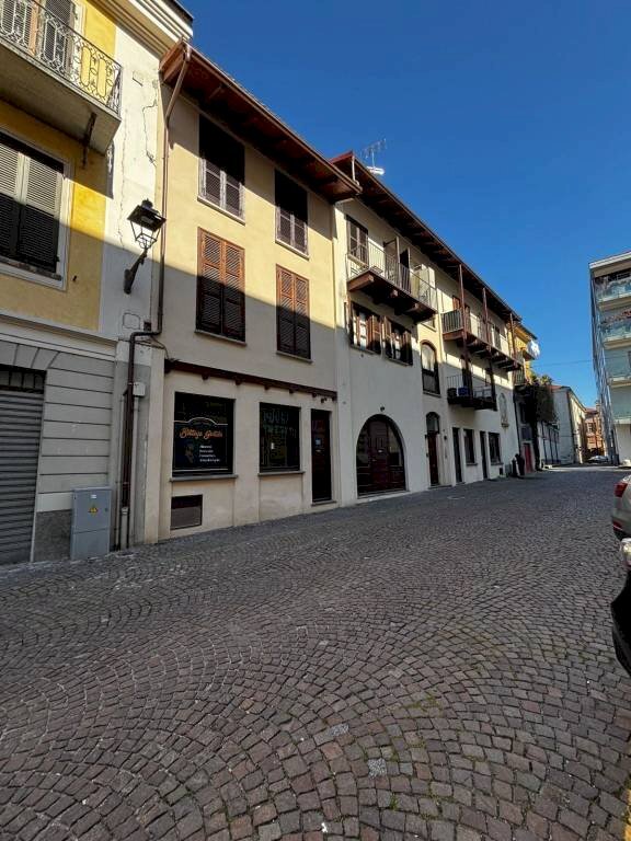 Facciata - Attività Commerciale Cuneo (zona Centro) - foto 1