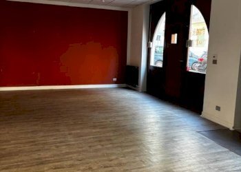 Interno non residenziale - Attività Commerciale Cuneo (zona Centro) - foto 8