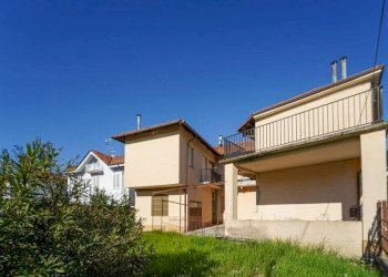 Facciata - Villa via 25 Aprile, 7, Alba - foto 6