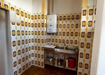 Cucina - Appartamento via Piero Gobetti, 8, Cuneo (zona Donatello) - foto 14