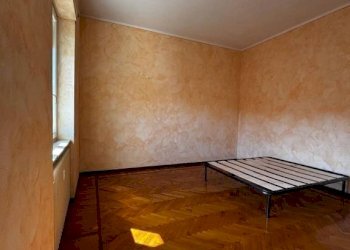 Camera da letto - Appartamento via Piero Gobetti, 8, Cuneo (zona Donatello) - foto 30