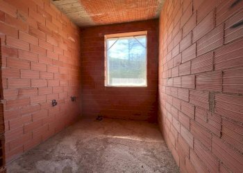 Stanza non arredata - Villa via Fratelli Bottero, 1, Chiusa di Pesio - foto 9