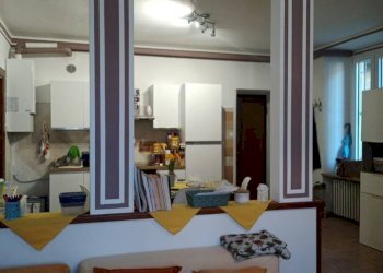 Salone - Quadrilocale via Roma, 61, Perosa Argentina - foto 1