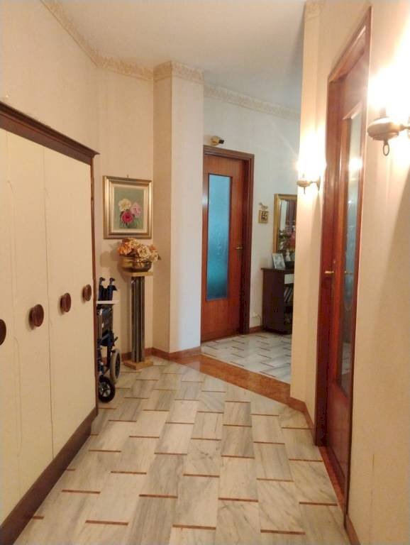 Disimpegno - Appartamento corso Giuseppe Garibaldi, 32, Venaria Reale - foto 2