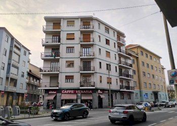 Facciata - Appartamento corso Giuseppe Garibaldi, 32, Venaria Reale - foto 1