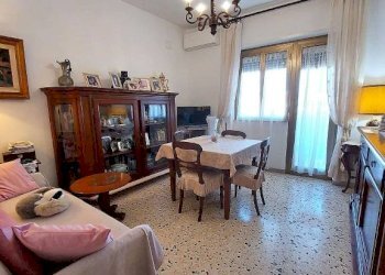 Salone - Appartamento via Varese, Anzio - foto 1