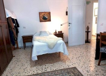 Camera da letto - Appartamento via Varese, Anzio - foto 27