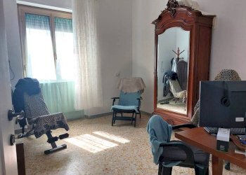 Camera da letto - Appartamento via Varese, Anzio - foto 36