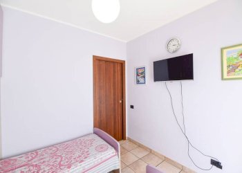 Camera da letto - Trilocale via Borromeo, 13, Casatenovo - foto 17