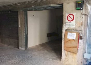 Posto macchina - Magazzino via Fratelli Bandiera, frazione San Massimo, Rapallo - foto 10