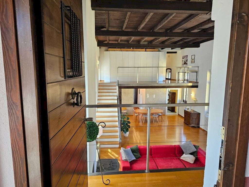 Salone - Loft piazza 4 Novembre, 5, Cuvio - foto 2