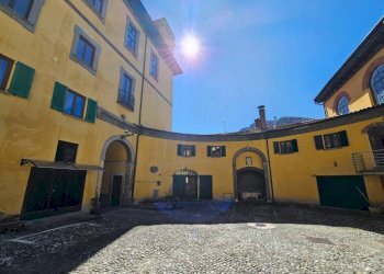 Cortile interno - Loft piazza 4 Novembre, 5, Cuvio - foto 12