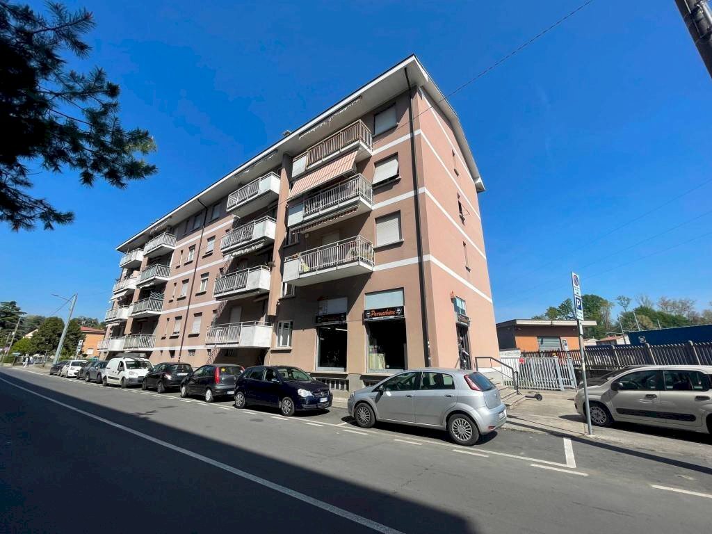 Facciata - Bilocale via Roma, 6, Carnate - foto 1