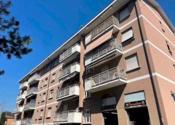 Facciata - Bilocale via Roma, 6, Carnate - foto 2