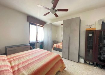 Camera da letto - Bilocale via Roma, 6, Carnate - foto 18