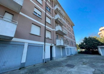 Facciata - Bilocale via Roma, 6, Carnate - foto 23