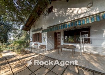 Giardino - Villa viale Grigna, 28, Camparada - foto 2