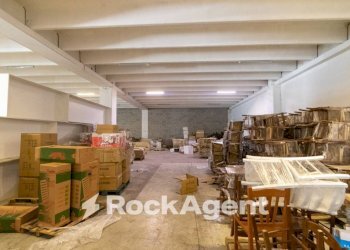 Interno non residenziale - Shop viale Lucrezia della Valle, Catanzaro - photo 7