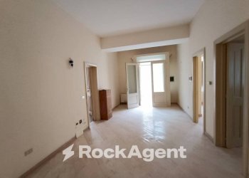 Cucina - Appartamento via Regina Elena, 25, Trepuzzi - foto 4