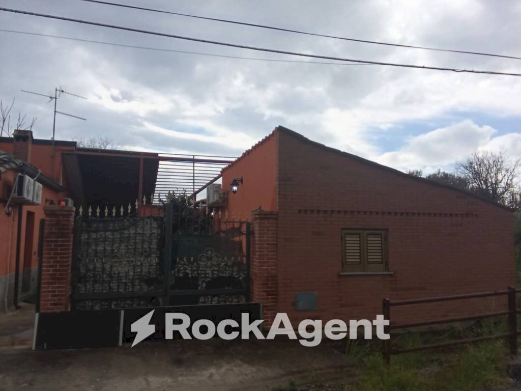 Facciata - Independent house contrada Landrelli, Ardore - photo 1