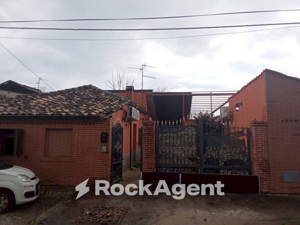 Facciata - Independent house contrada Landrelli, Ardore - photo 3