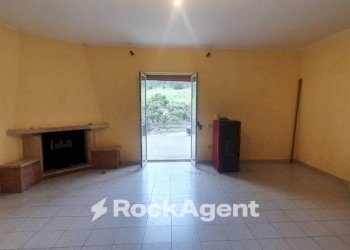 Cucina - Stabile - Palazzo strada Statale 107 Silana Crotonese, Rende - foto 12