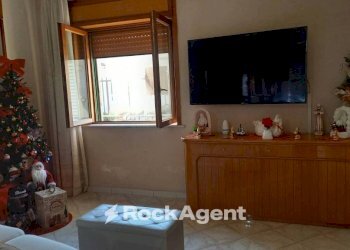 Salone - Three-room apartment via Masseria Spagnuolo, 11, Sarno - photo 7