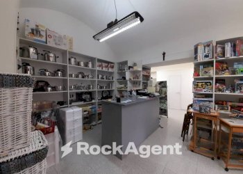 Interno non residenziale - Negozio via Roma, 23, Acquapendente - foto 10