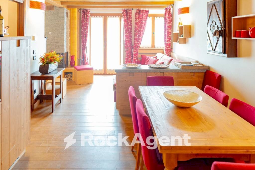 Salone - Appartamento via G. F. Medail, 6, Bardonecchia - foto 3