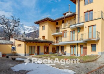 Cortile interno - Apartment via G. F. Medail, 6, Bardonecchia - photo 31