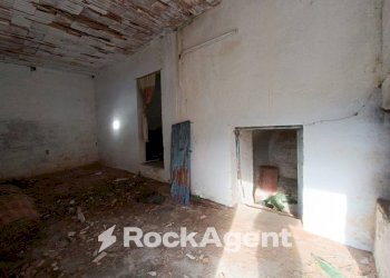 Stanza non arredata - Independent house via Circonvallazione, 19, Nociglia - photo 21