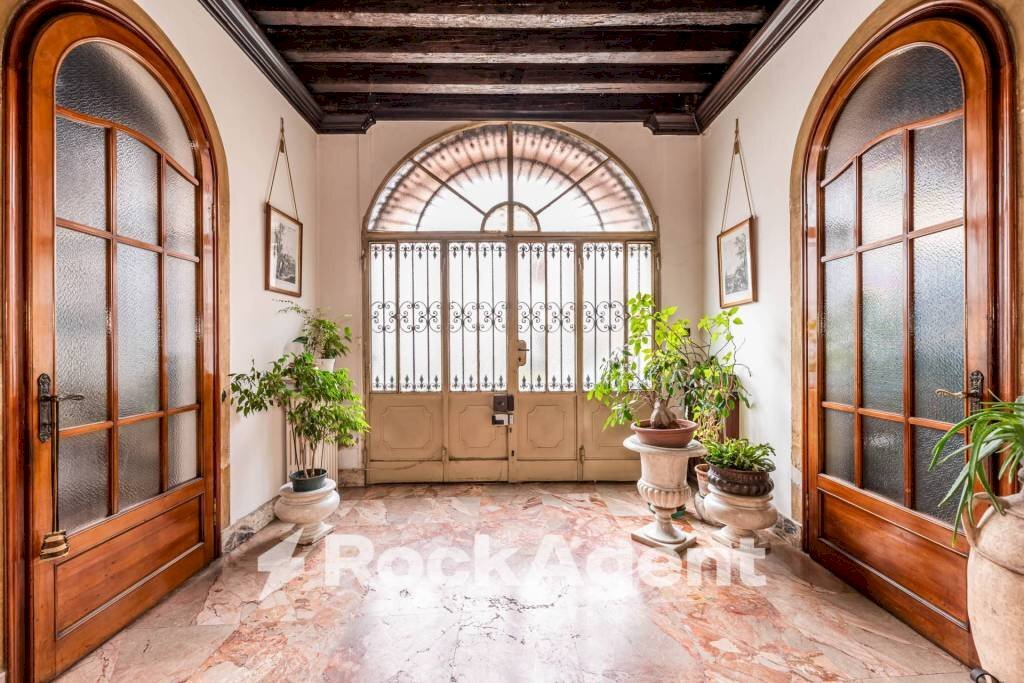 Interno palazzo - Casa indipendente Riviera Paleocapa, Padova - foto 1