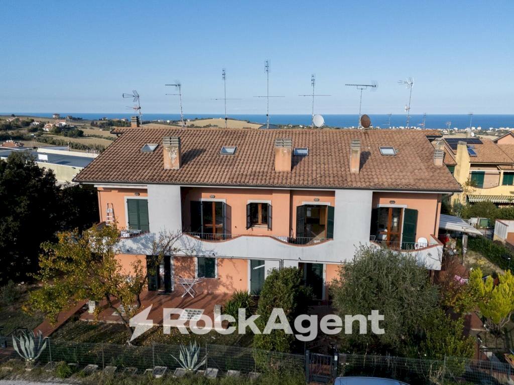 Vista - Two-room apartment via degli ulivi, 57, San Costanzo - photo 1