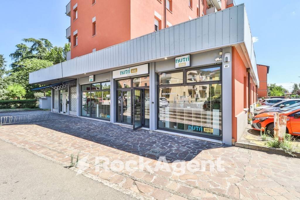 Zona - Negozio via del Triumvirato, 89/A, Bologna (zona Borgo Panigale) - foto 3