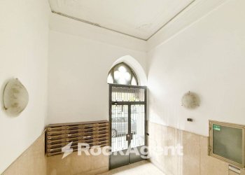 Interno palazzo - Trilocale via Paolo Giacometti, Genova (zona Marassi) - foto 24