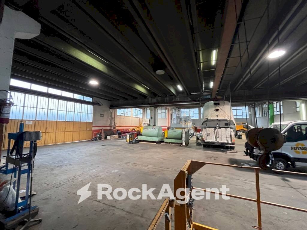 Interno non residenziale - Shed via Emilio Vecchia 102, Varazze - photo 1