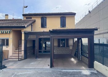 facciata - Commercial Premises via Zanardi, Bologna (neighborhood Lame) - photo 1