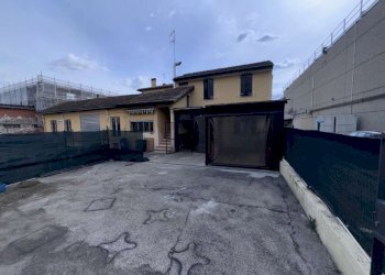 pergolato - Commercial Premises via Zanardi, Bologna (neighborhood Lame) - photo 17