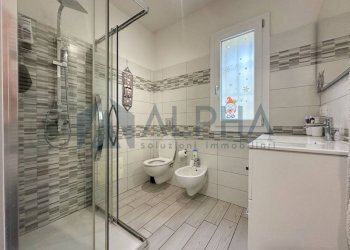 Bagno - Appartamento via Giuseppe Garibaldi, Ravenna (zona Marina di Ravenna) - foto 8