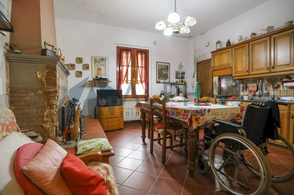 Salone - Casa indipendente viale dell'Appennino, Forlì - foto 3