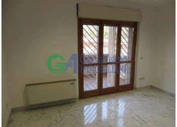 IMG_3861.jpg - Ufficio VIA ANDREA MILLEVOI, Roma (zona Cecchignola) - foto 30